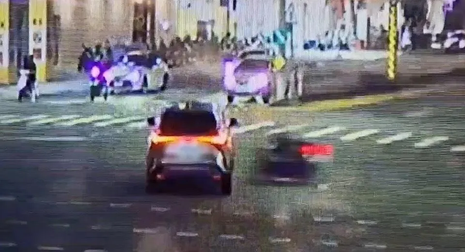 車禍瞬間。（圖／翻攝畫面）