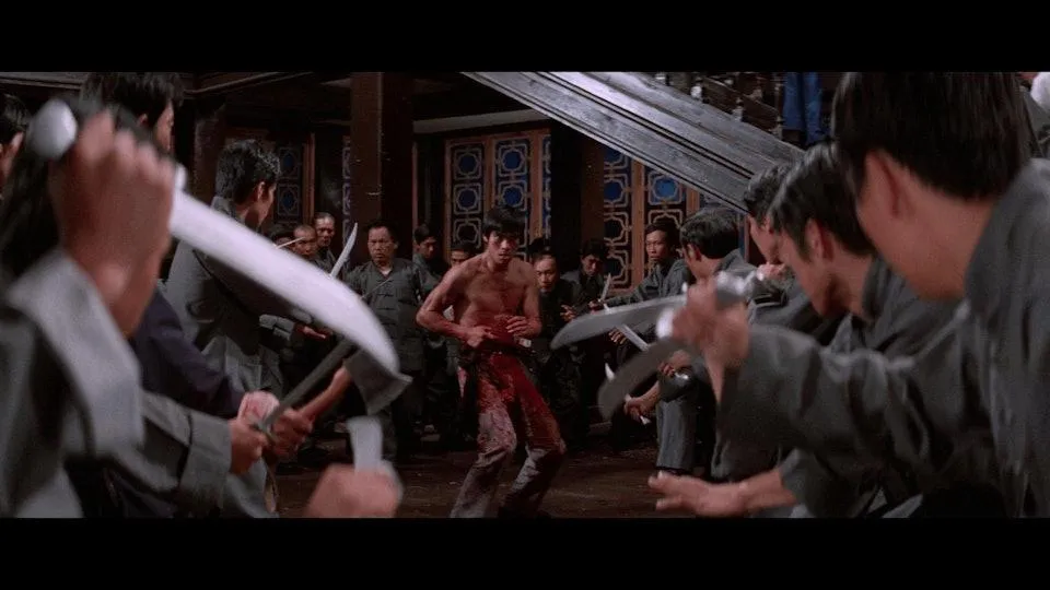 陳觀泰當年主演《馬永貞》時,同樣一人力戰數十位刀手。(圖/《馬永貞》電影劇照)
