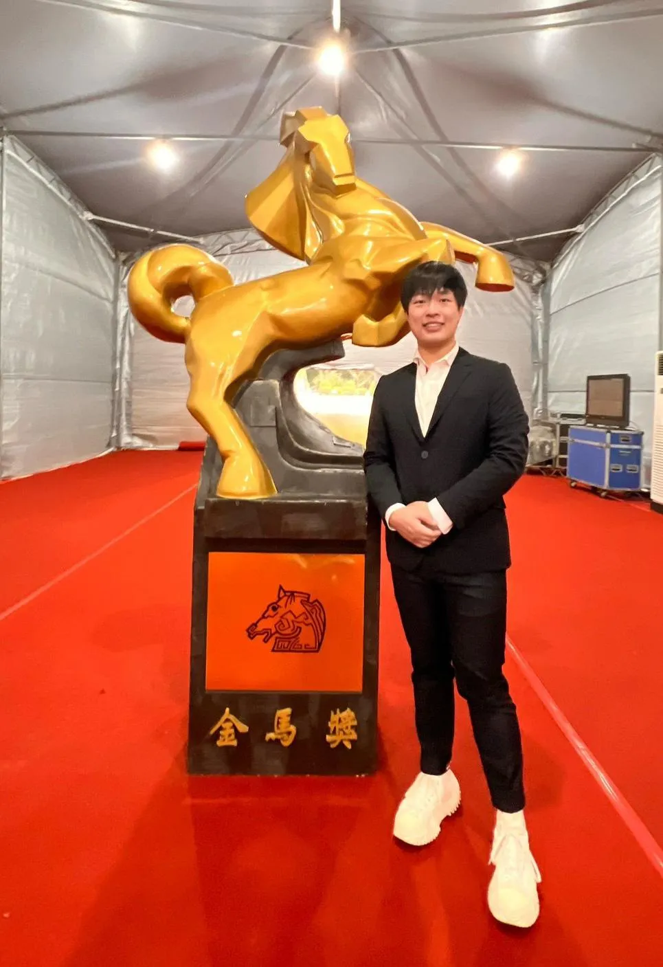 30歲的蔣榮宗不僅擅長電影配樂，更是金馬、金曲、金鼎等典禮的幕後音樂推手。（圖／ZONG MUSIC 榮宗蔣音樂國際公司 提供）
