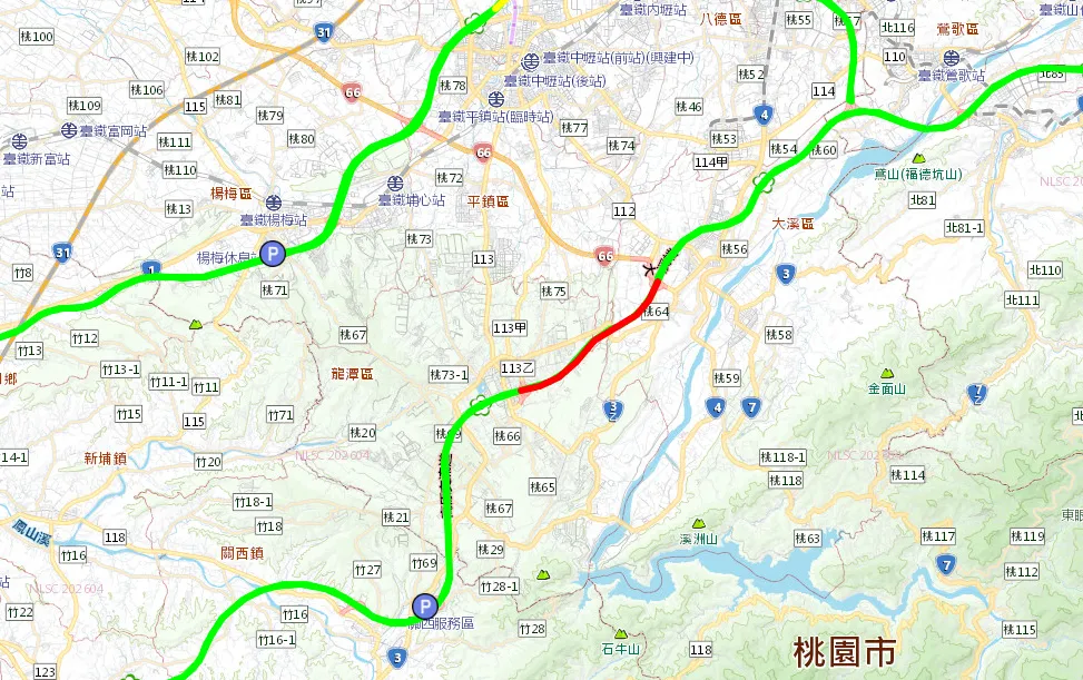 事故雖已排除，但截至下午近4點，國道3號龍潭至大溪路段仍呈現紅色壅塞狀態。（圖／翻攝自國道1968）