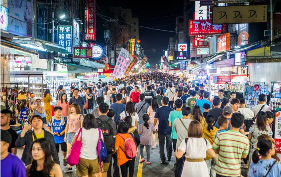 交通部觀光署統計，文化路夜市以736萬7112人次的驚人訪客量奪冠。（圖／嘉義縣政府）