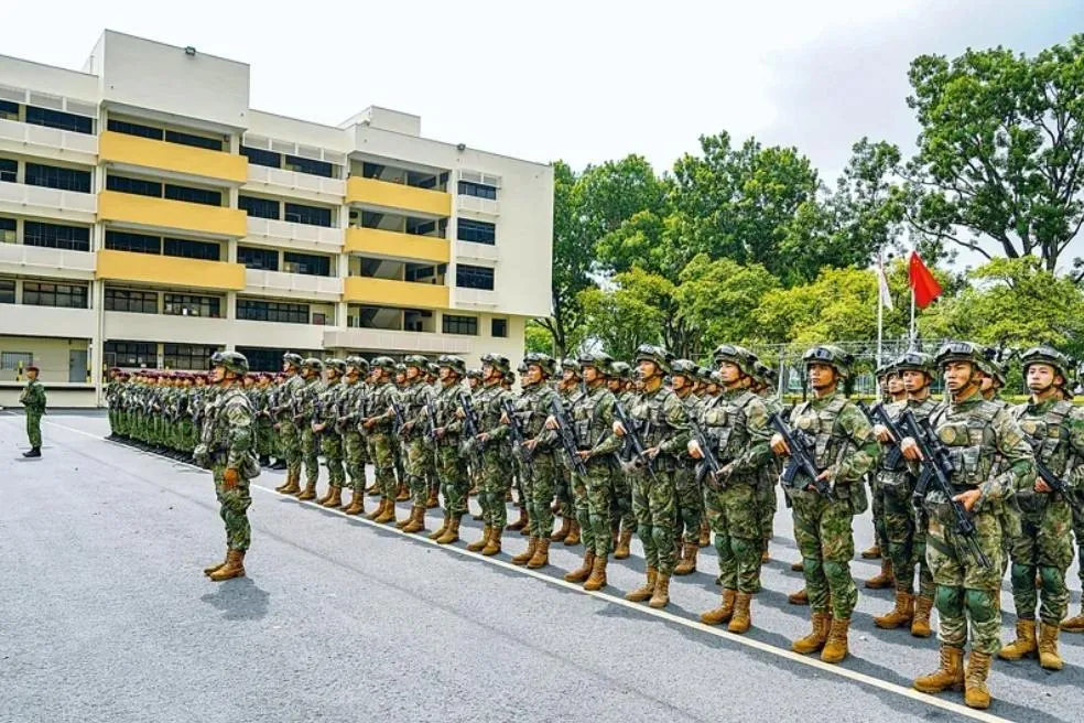大陸與新加坡開展「合作-2025」陸軍聯合訓練。（圖／翻攝解放軍報）