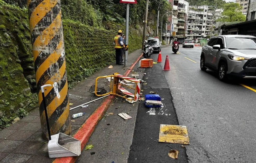 王夢麟當時肇事釀成的損壞。（圖／警方提供）