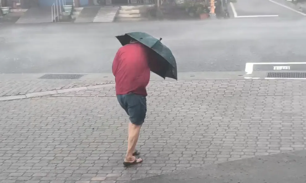 太麻里地區受豪雨影響。(圖/翻攝畫面,下同)