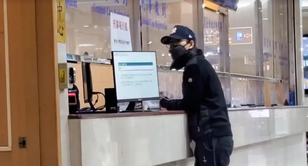藝人李威捲入北市精舍命案,由於他在偵查中窩裡反供出案情,轉為污點證人。(圖/資料畫面)