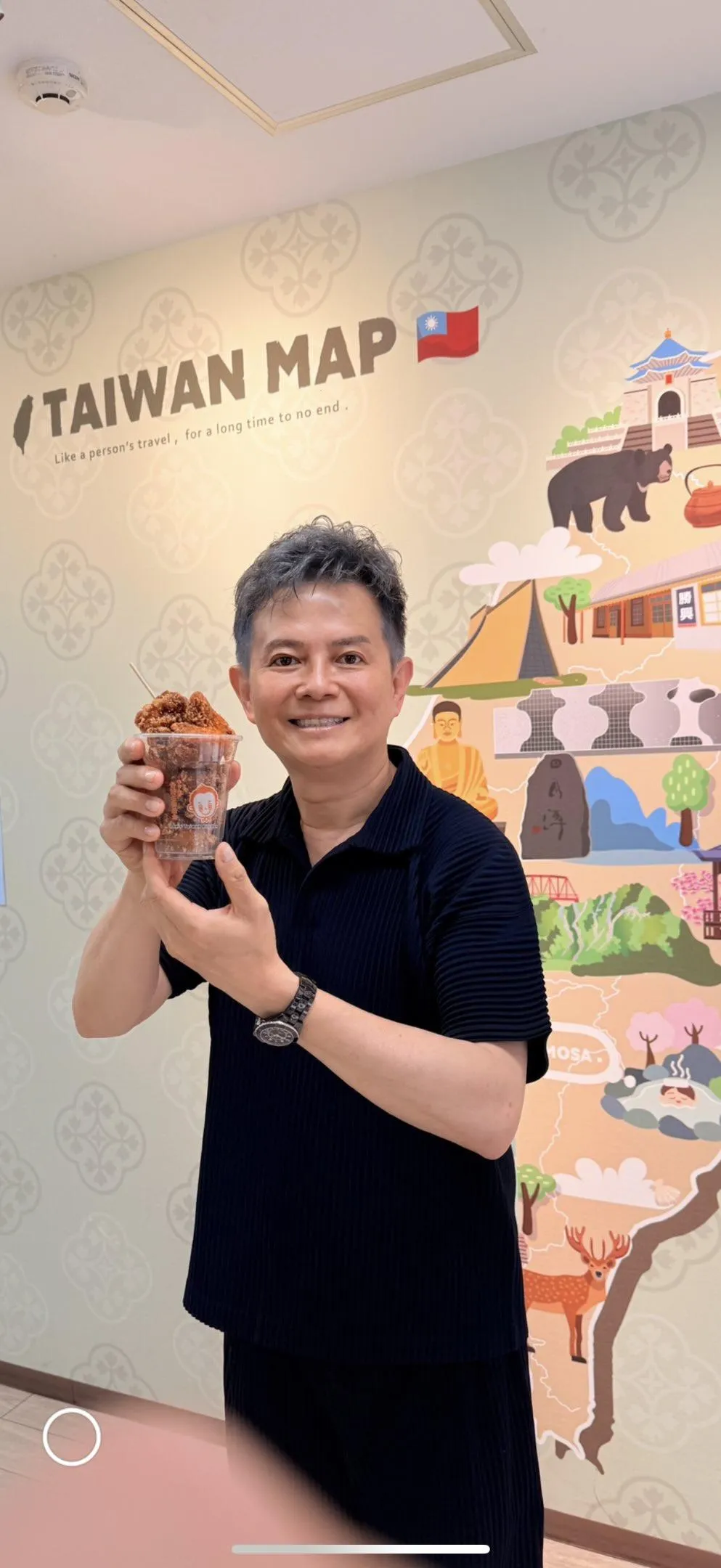 李承泰到日本名古屋開設台灣鹹酥雞跟珍珠奶茶專門店。（圖／翻攝李承泰Threads）