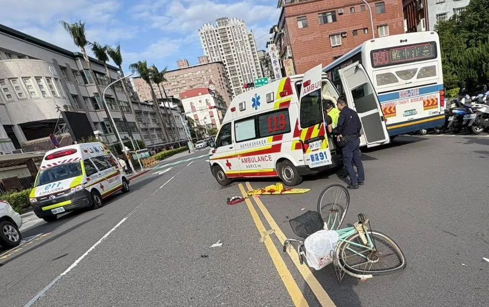 新店大豐國小附近發生一起死亡車禍。(圖/警方提供)