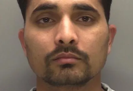 送餐看上女顧客加IG!英印裔外送員數小時後折返施暴性侵