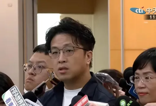 沈伯洋遊戲課金幾十萬敗家? 粉專諷:只是很會賺錢