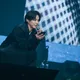高雄首唱!40歲龜梨和也後空翻冒星星 笑喊和赤西仁猜拳演《極道》校長