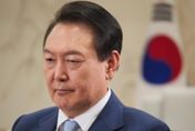 尹錫悅赴陸駐韓使館靈堂弔唁江澤民　稱其為「實現繁榮發展的偉大領導者」