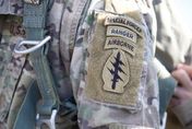 美國「綠扁帽」特種部隊內部調查抖出官兵吸毒、販毒案　新兵在營區吸毒到死