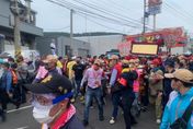 暴力零容忍！中市警防大甲媽遶境衝突　呼籲信徒「不搶轎、不摸轎、不鑽轎」