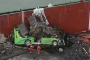 廣東大橋遭撞斷已致「2死1傷3失聯」！公車墜落貨櫃船「摔成廢鐵」畫面曝