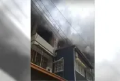 台南加蓋鐵皮屋「神明廳突起火」濃煙狂冒！　屋內6人消防急救援