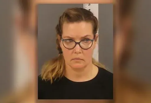 49歲女子涉嫌入室竊盜遭逮捕　身份竟是明尼蘇達州參議員