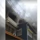台南加蓋鐵皮屋「神明廳突起火」濃煙狂冒！　屋內6人消防急救援