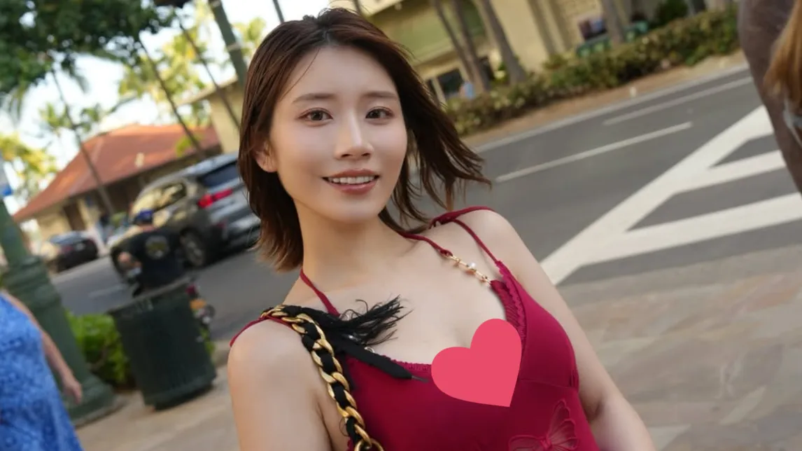 河北彩花出意外!走秀活動急喊卡 親揭傷勢:右腳骨折