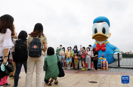 上海迪士尼魅力無法擋！25日重新開放　網路流量瞬間暴漲5倍