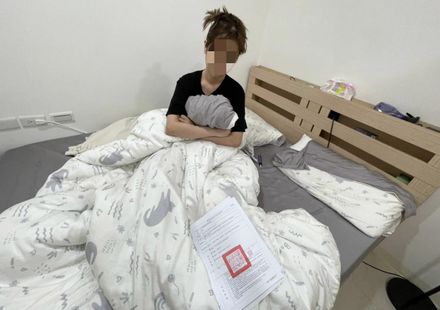 【影】21歲女成車手大姐頭日削百萬　睡夢中躺床遭逮