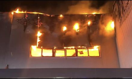 台南仁德印刷廠深夜大火　火勢猛烈延燒3廠房幸無人傷