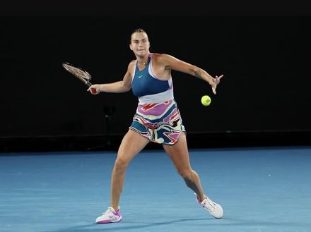 遭化解3賽末點沒問題！澳網女單莎芭蓮卡照封后　奪生涯首座大滿貫冠軍