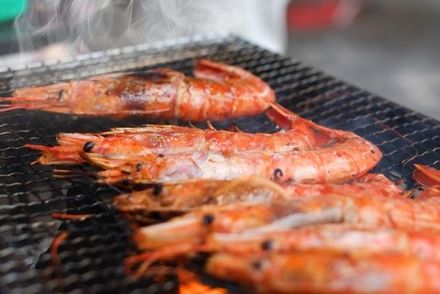 吃蝦有助「逆轉脂肪肝」！醫曝「這營養素」可降低肝炎指數