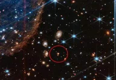 NASA公布韋伯望遠鏡拍攝照片　眼尖網友發現「神秘問號」