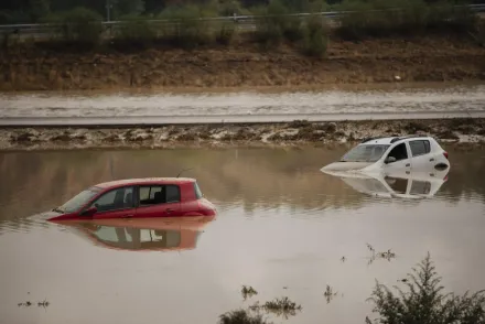 影/西班牙破記錄大雨引發洪水災情　民眾困電梯遭淹死