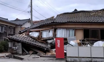 日本7.6強震最新災區影像曝！　空拍房屋東倒西歪