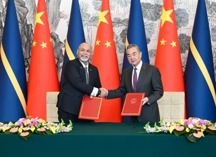 影/大陸與諾魯正式建交！雙方外長共簽聯合公報　強調「只有一個中國」