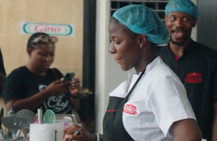 影/奈及利亞廚師連續做菜「100小時」　成功刷新金氏世界紀錄