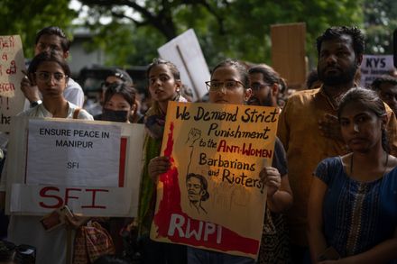 印度2女子被迫「全裸遊街」引民眾抗議　總理莫迪斥責「是印度之恥」